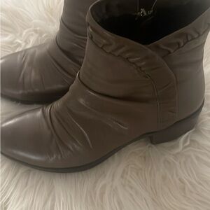 Bueno Leather Boots